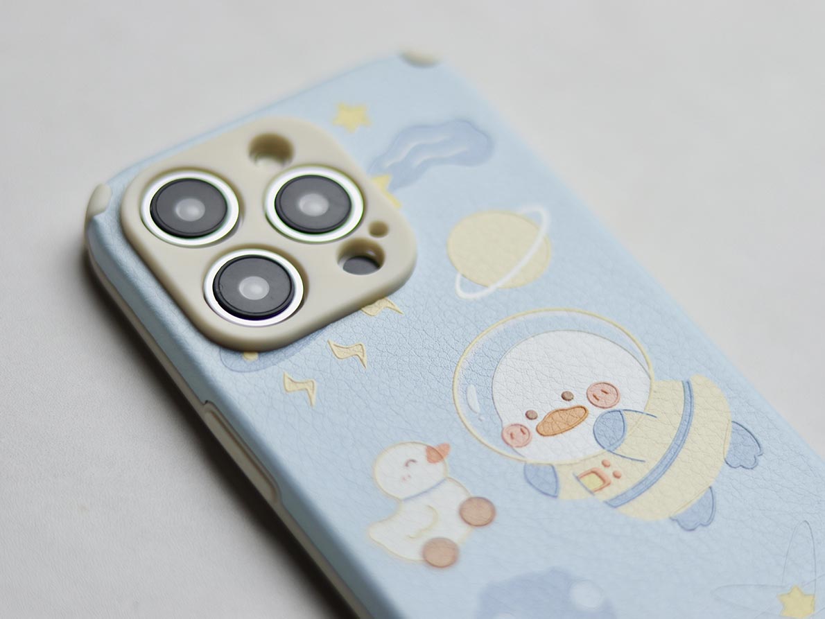 Space Duck Phone Case. - grip