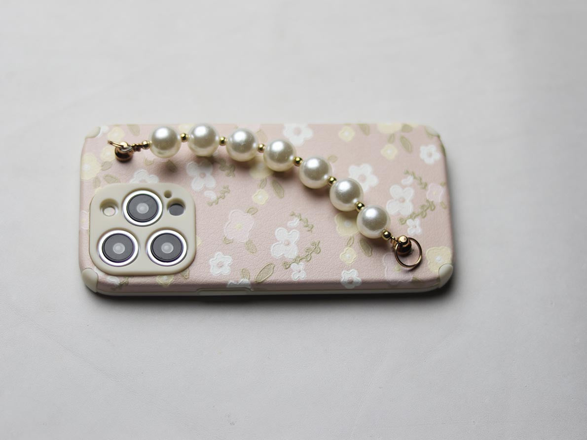 Pearl Chain Phone Case - grip