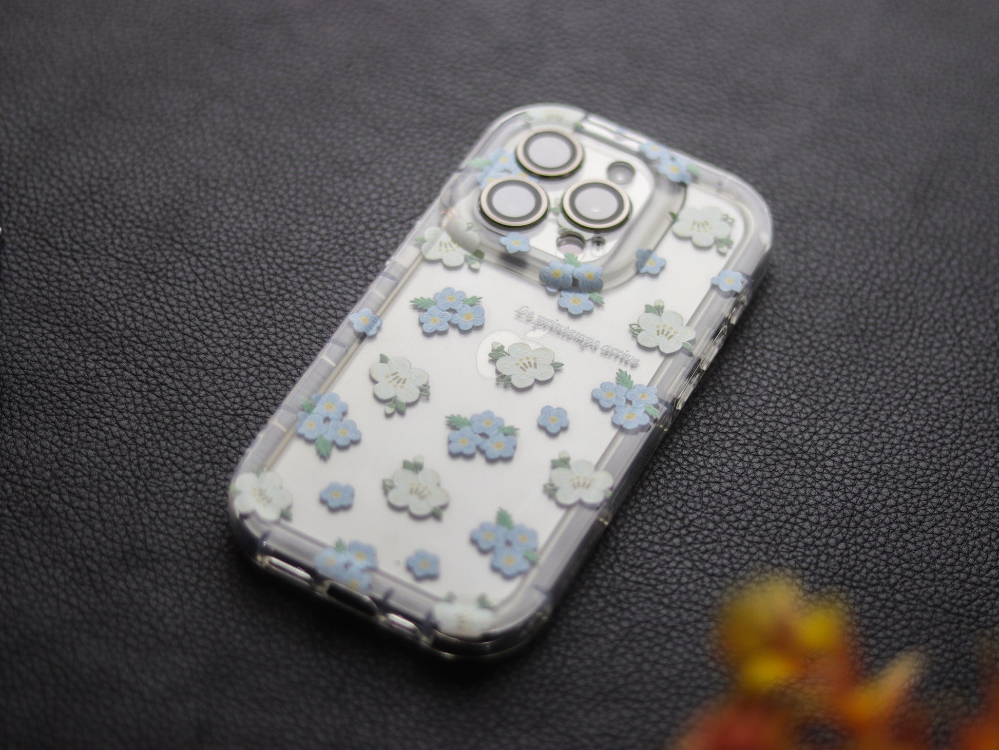 Summer Fragmented Flower Transparent Soft Case - grip