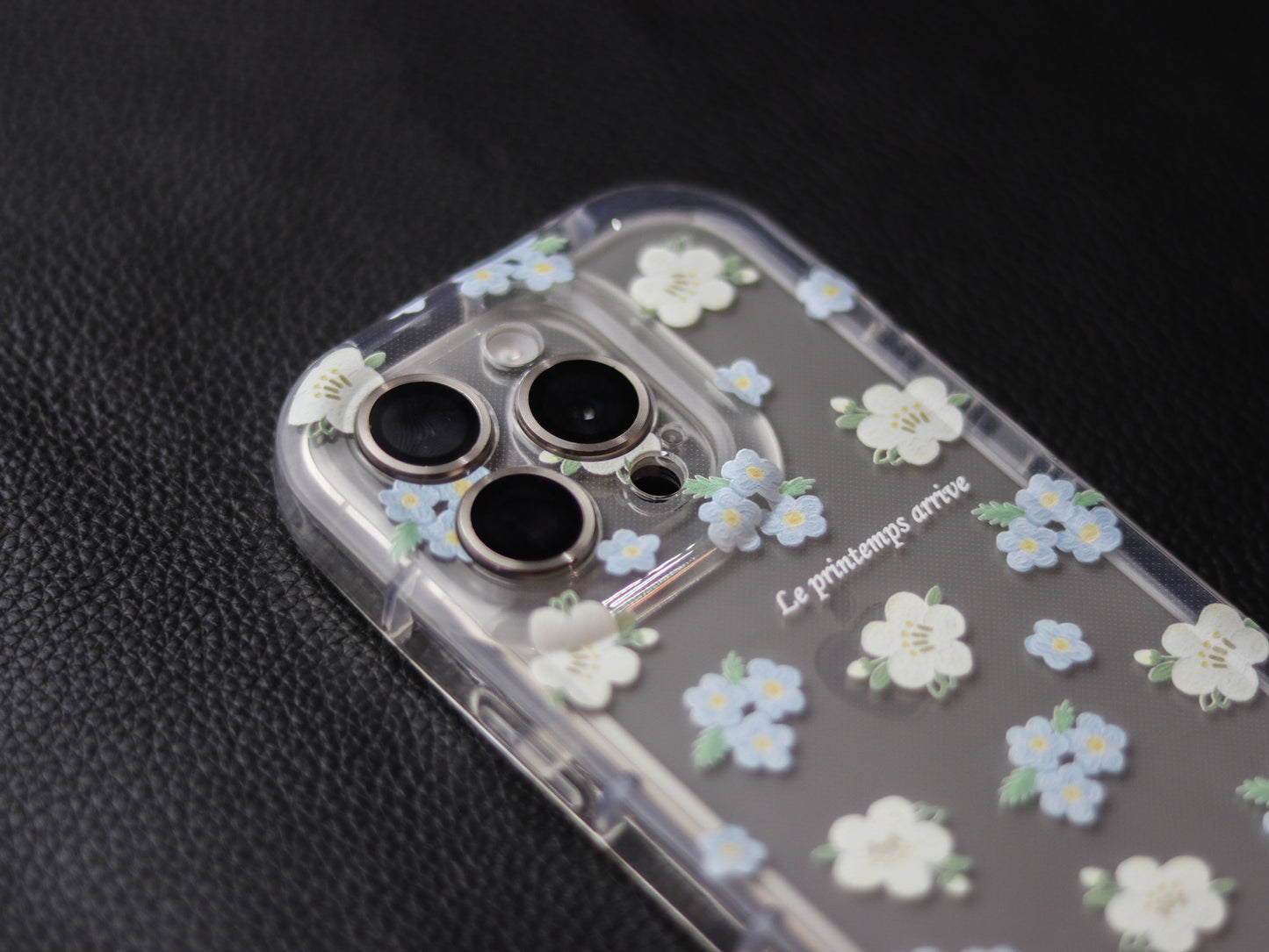 Summer Fragmented Flower Transparent Soft Case - grip