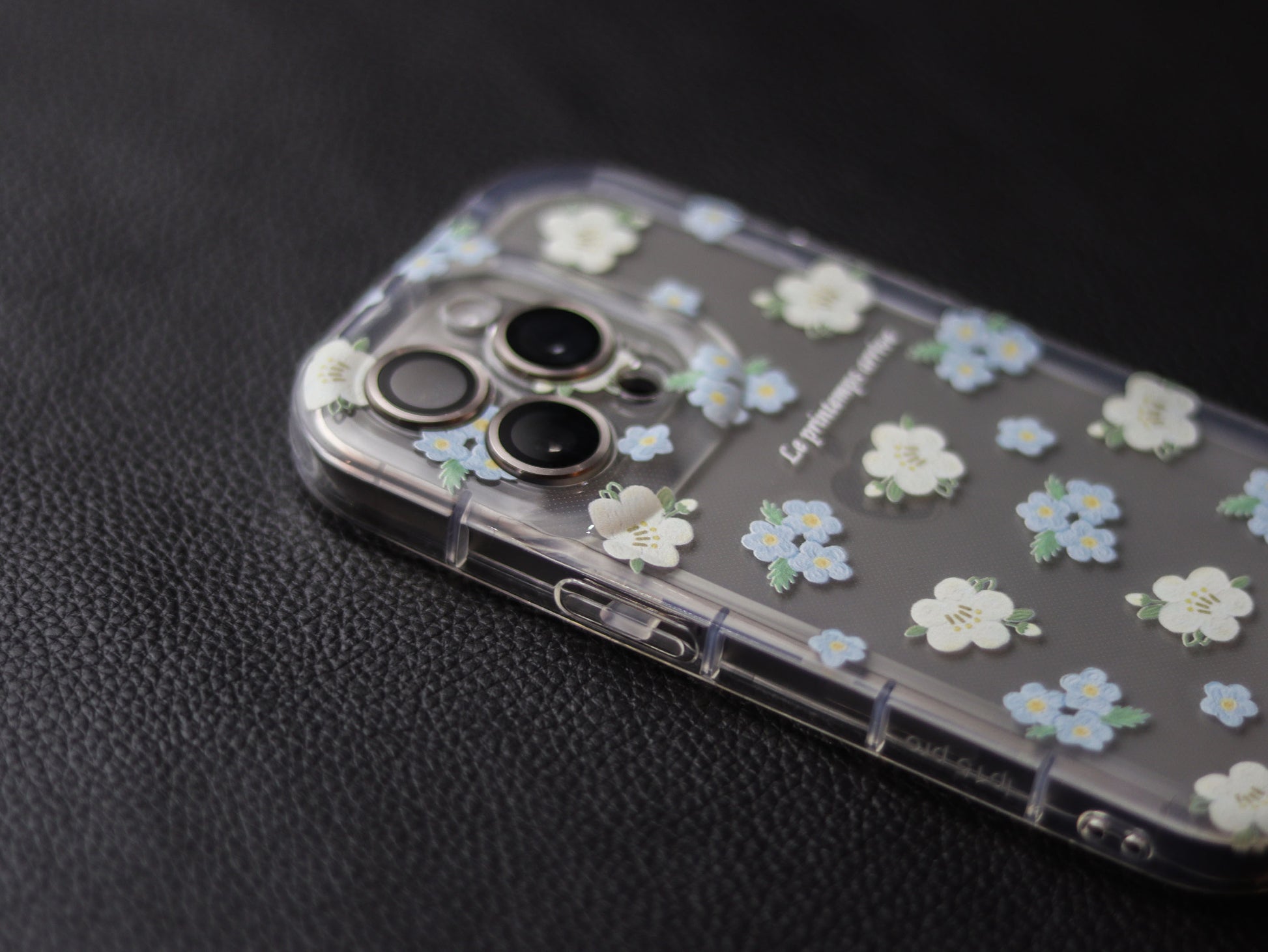 Summer Fragmented Flower Transparent Soft Case - grip