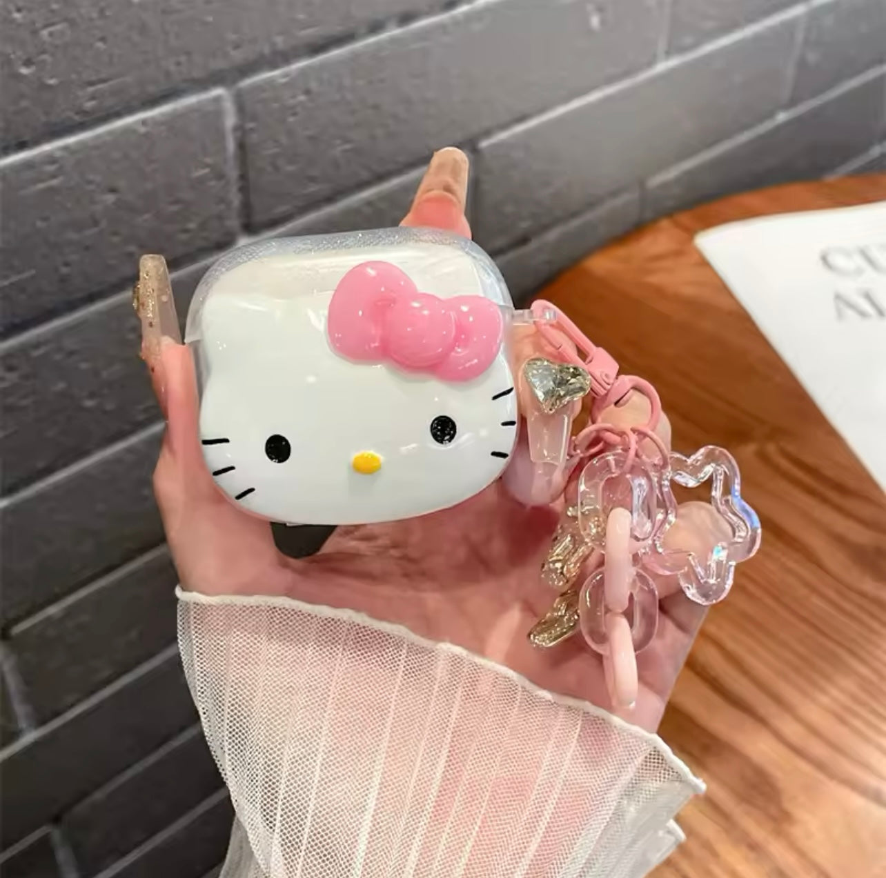 Hello Kitty Airpod Case With Keychain-GRIP