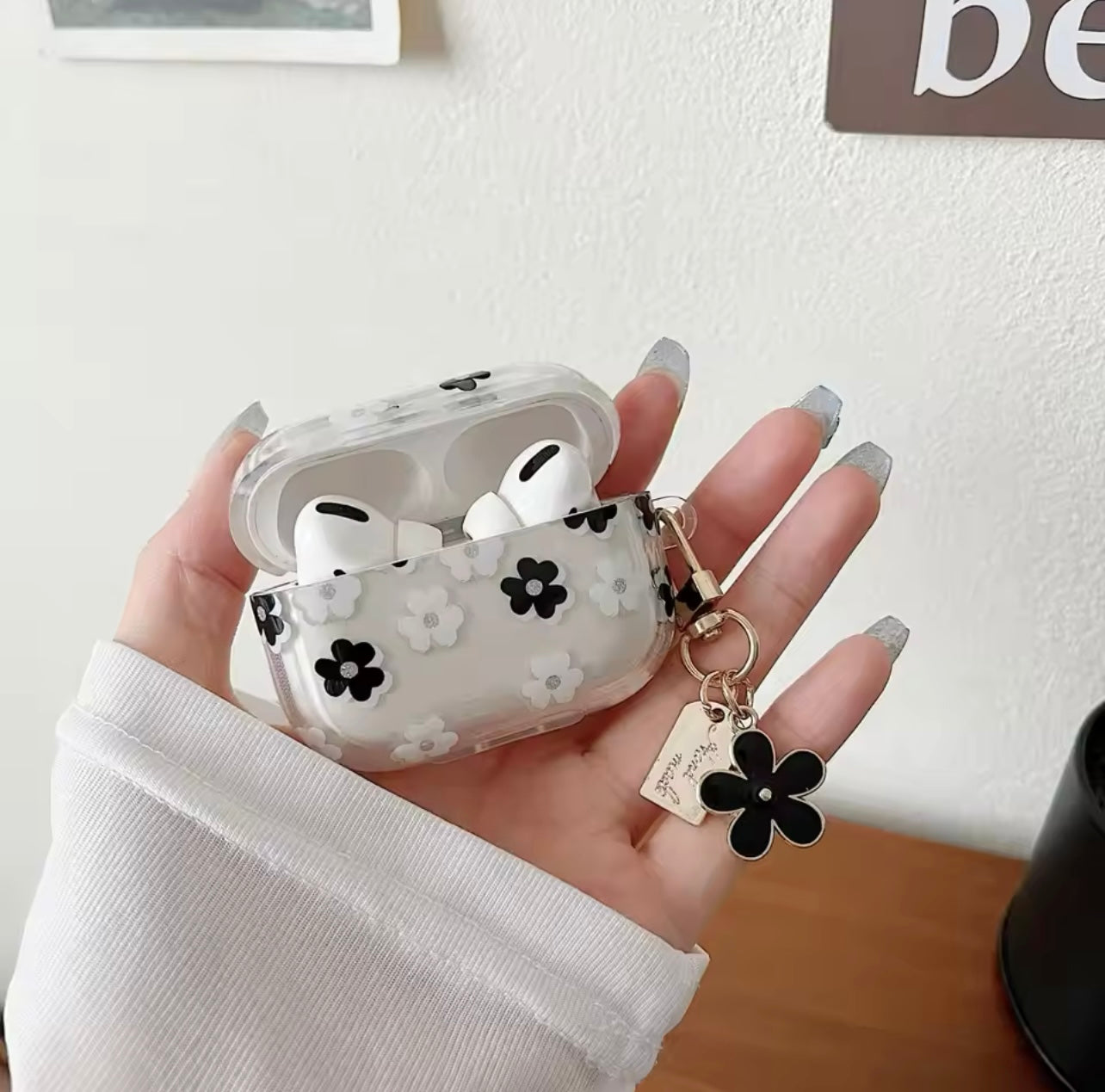 Black and White Airpods Case with Keychain