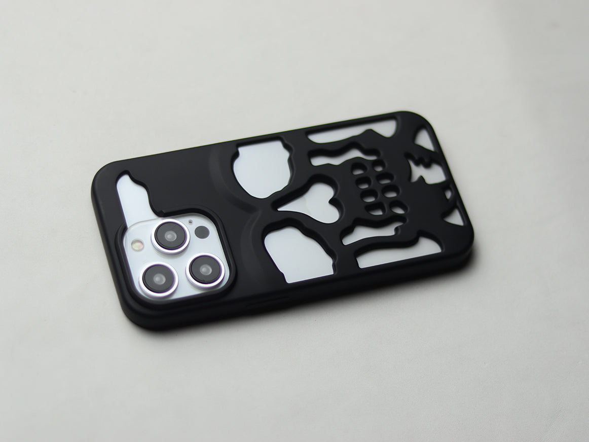 CREATIVE SKELETON HOLLOW PHONE CASE. - grip