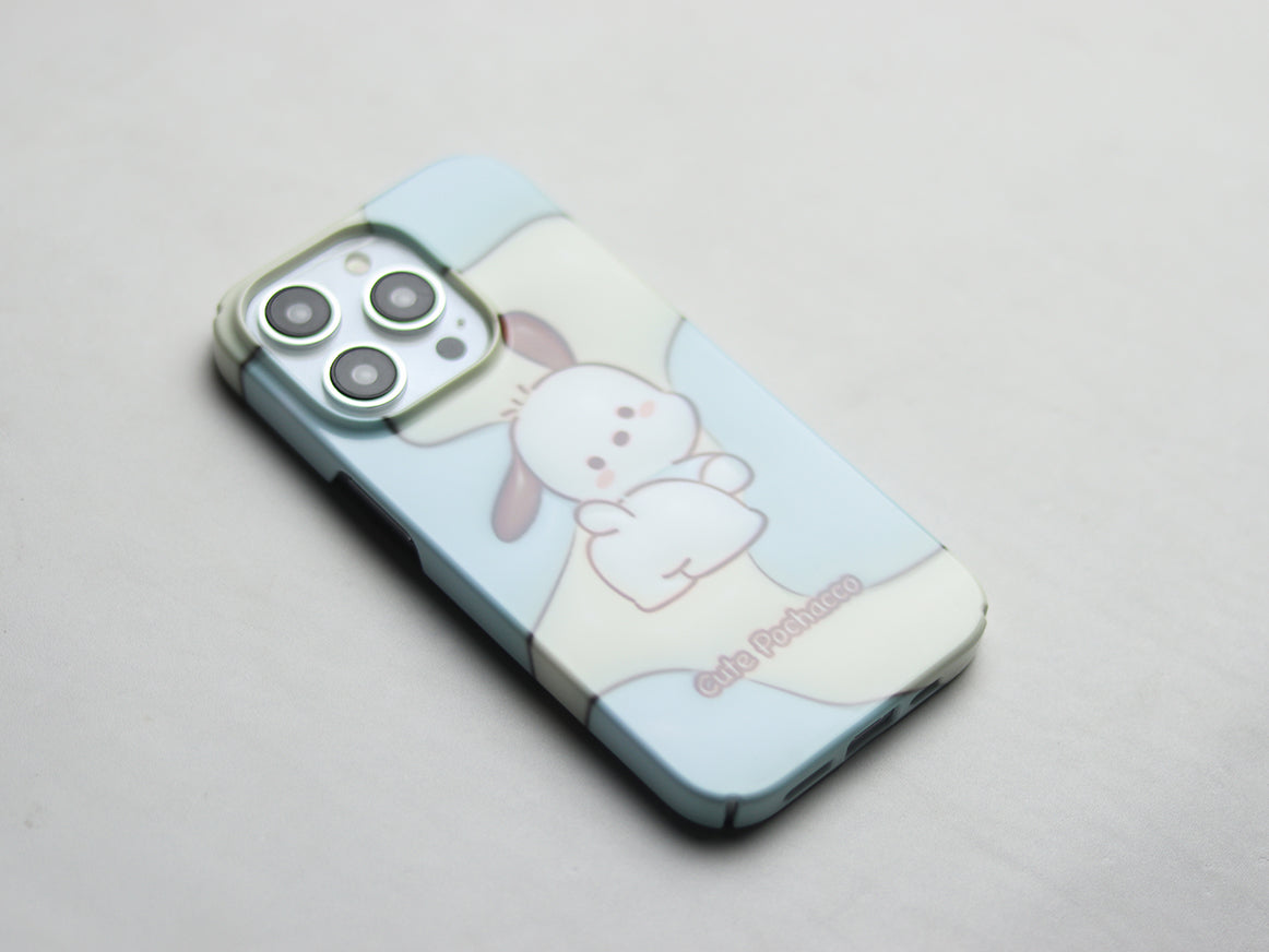 CARTOON BEAR HARD SHELL MATERIAL PHONE CASE. - grip