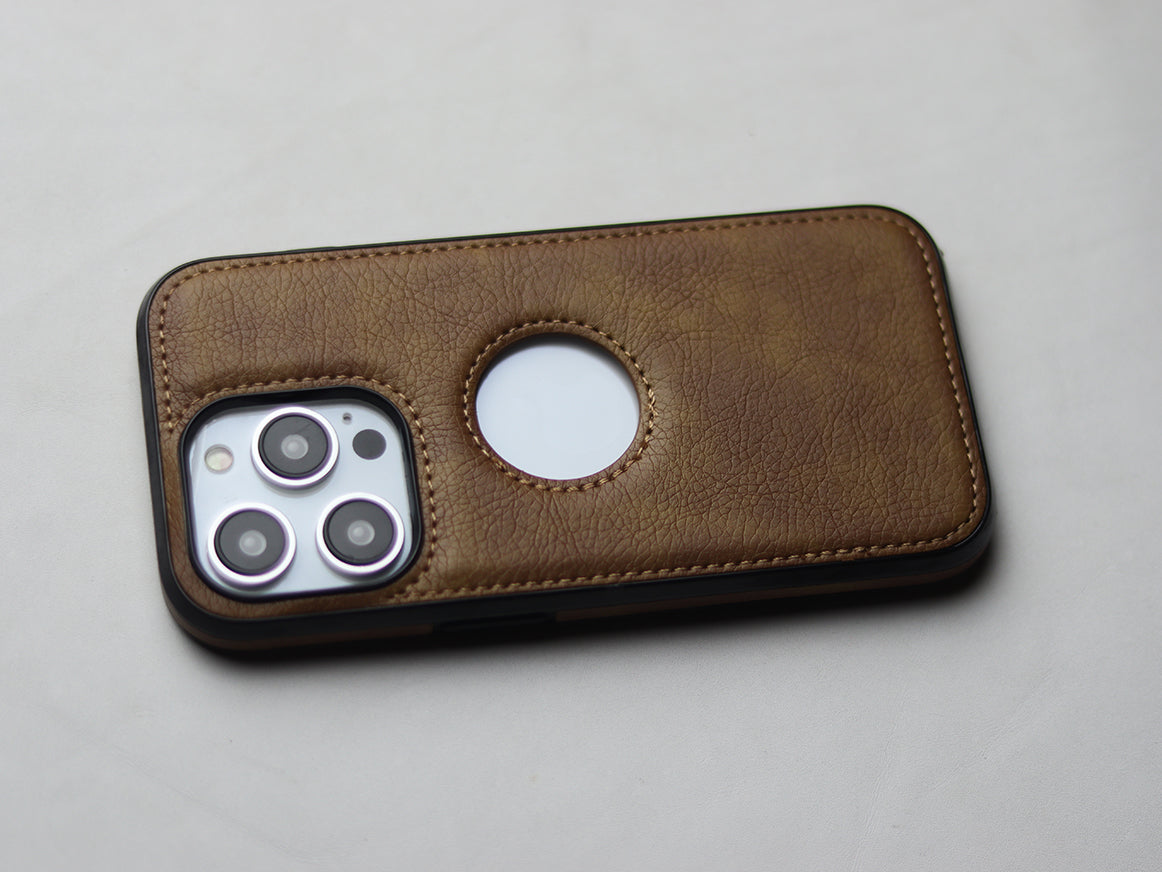 LEATHER PHONE CASE. - grip