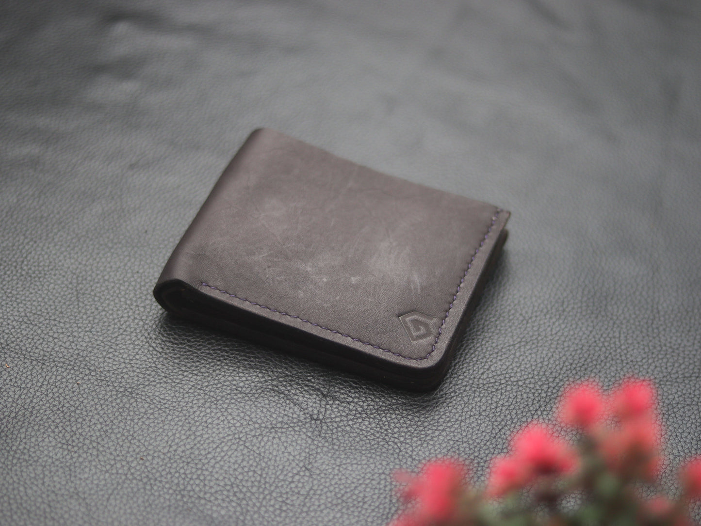 "FORMAL"BI-FOLD WALLET DEEP PURPLE - grip