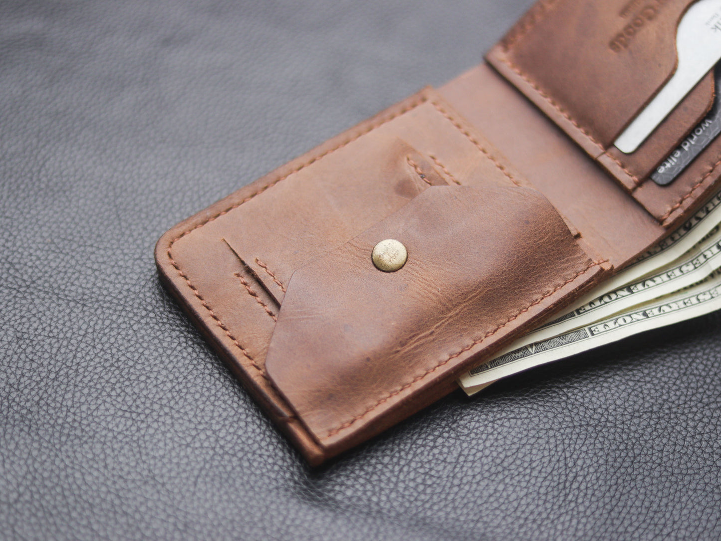 "FORMAL" BI-FOLD WALLET  COFFEE BROWN - grip