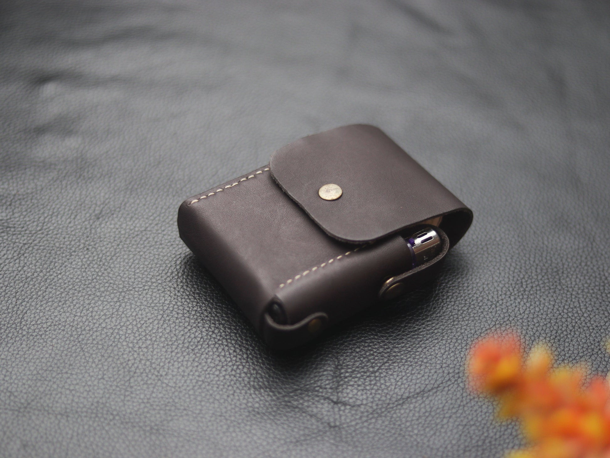 Genuine Leather Cigarette Case Side Lighter Pocket - grip