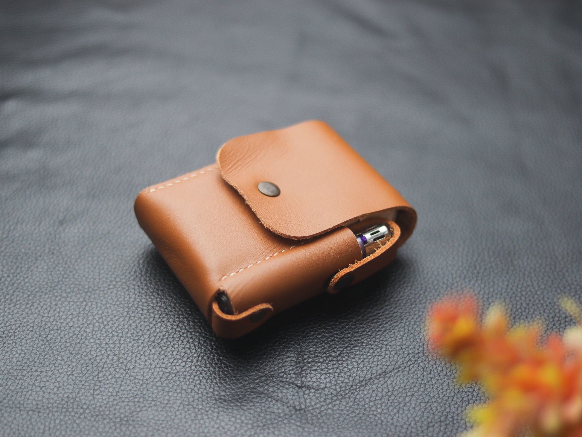 Genuine Leather Cigarette Case Side Lighter Pocket - grip