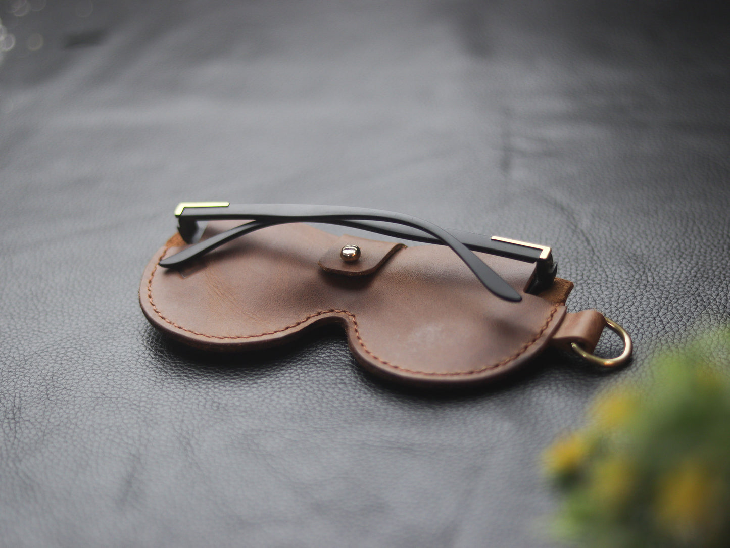 MINIMAL SUNGLASSES CASE  COFFEE BROWN 01