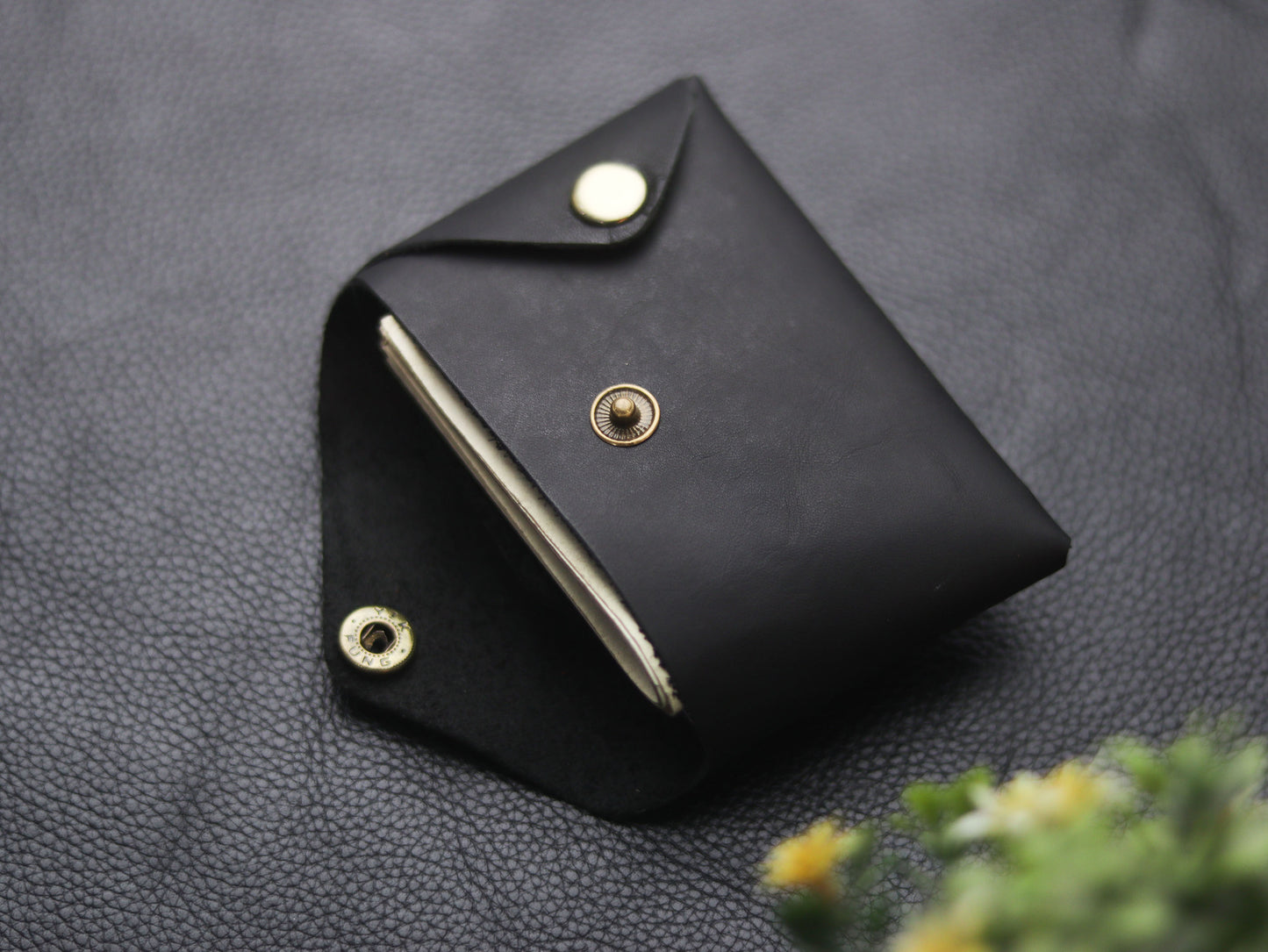 Stitchless minimalist Leather wallet & cardholder Ebony black