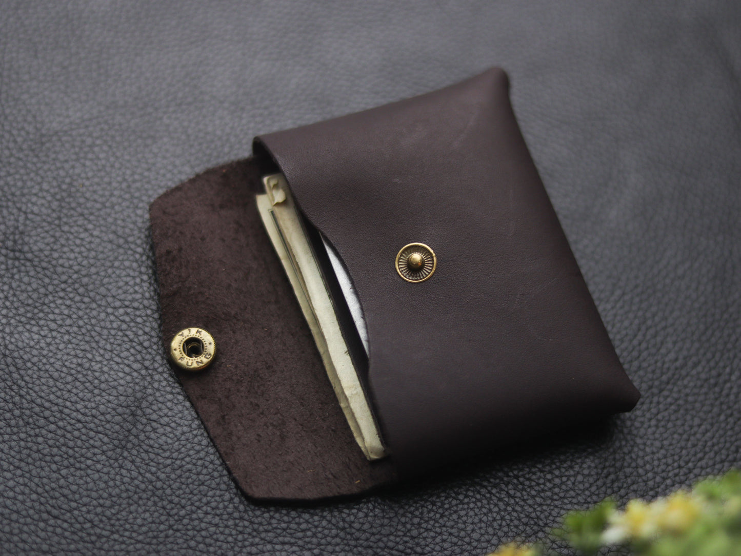 Stitchless minimalist Leather wallet & cardholder Deep Purple