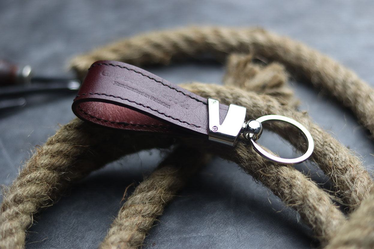 LW-01 Leather Keychain- MERLOT BURGUNDY - grip