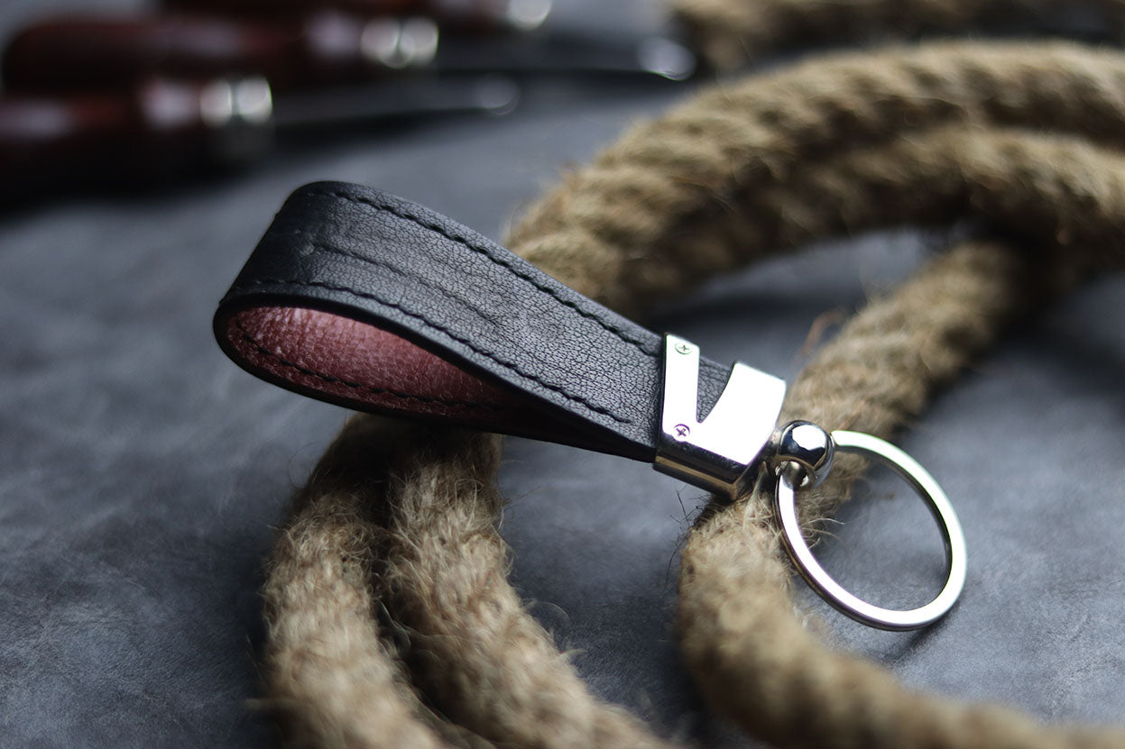 LW-01 Leather Keychain-CHARCOAL BLACK - grip