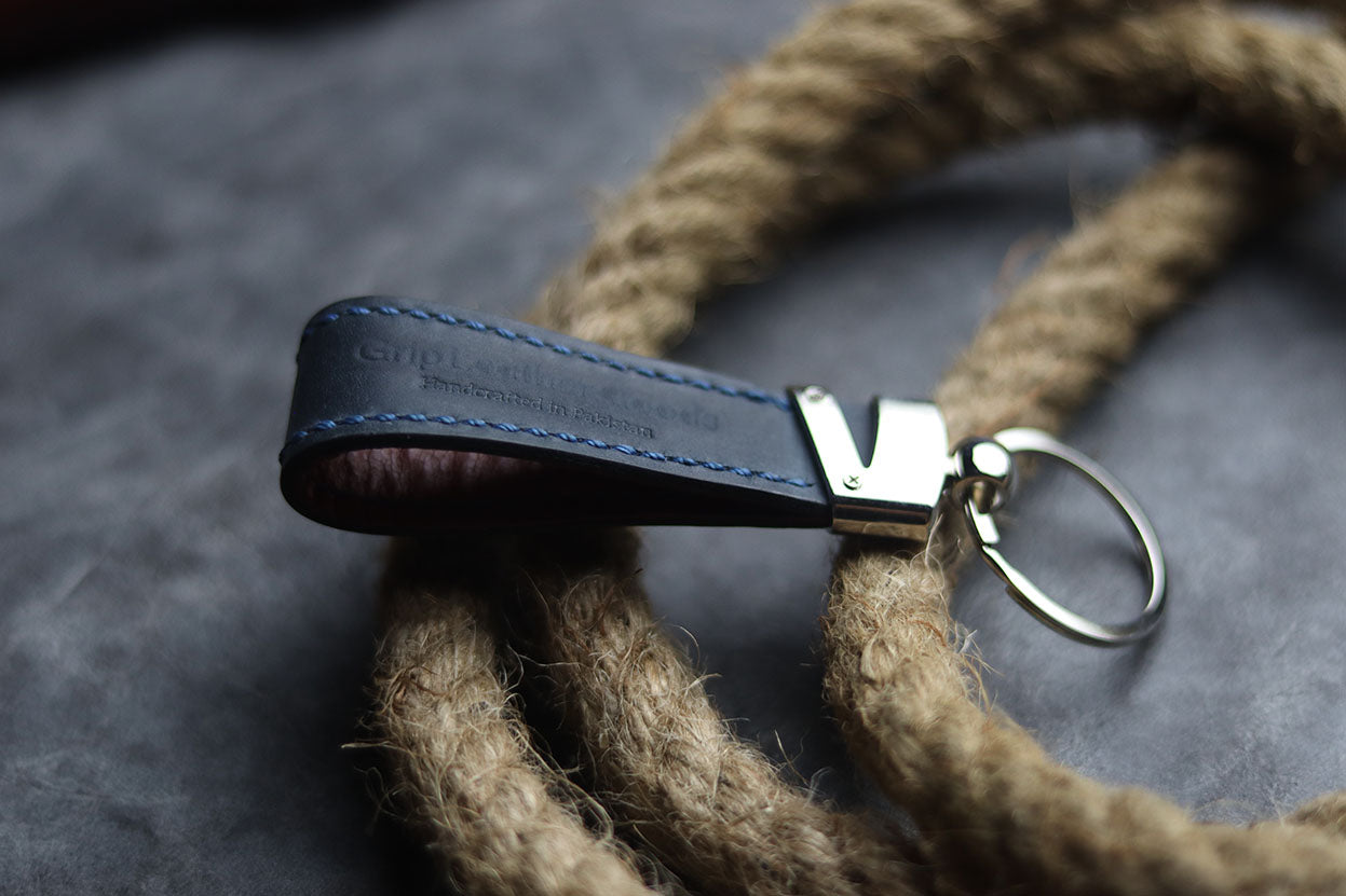 LW-01 Leather Keychain-MIDNIGHT BLUE - grip