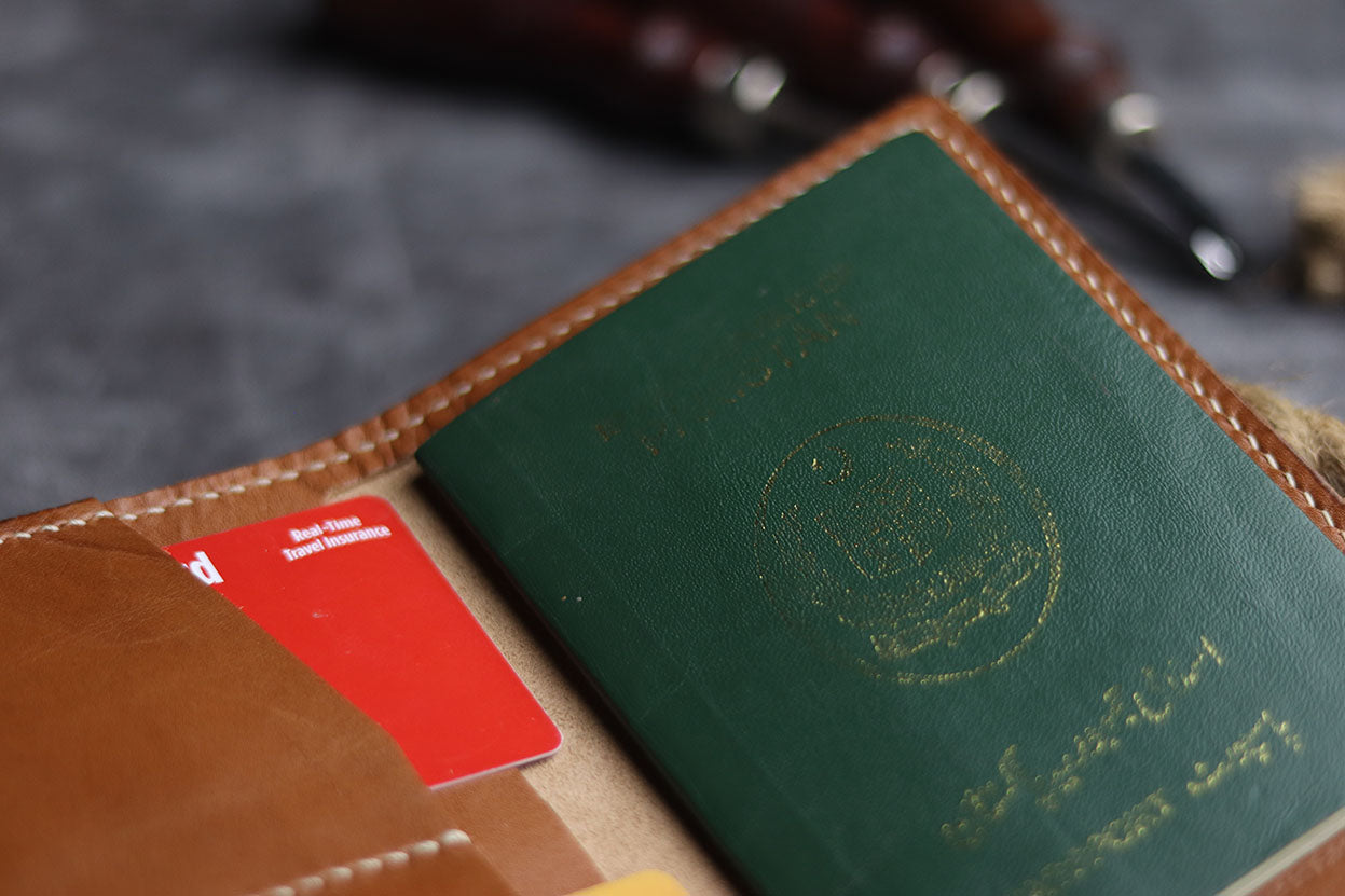 Passport Case-TAN BROWN - grip