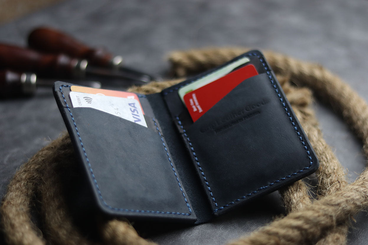 BCH-01 BI-FOLD CARD HOLDER - MIDNIGHT BLUE - grip