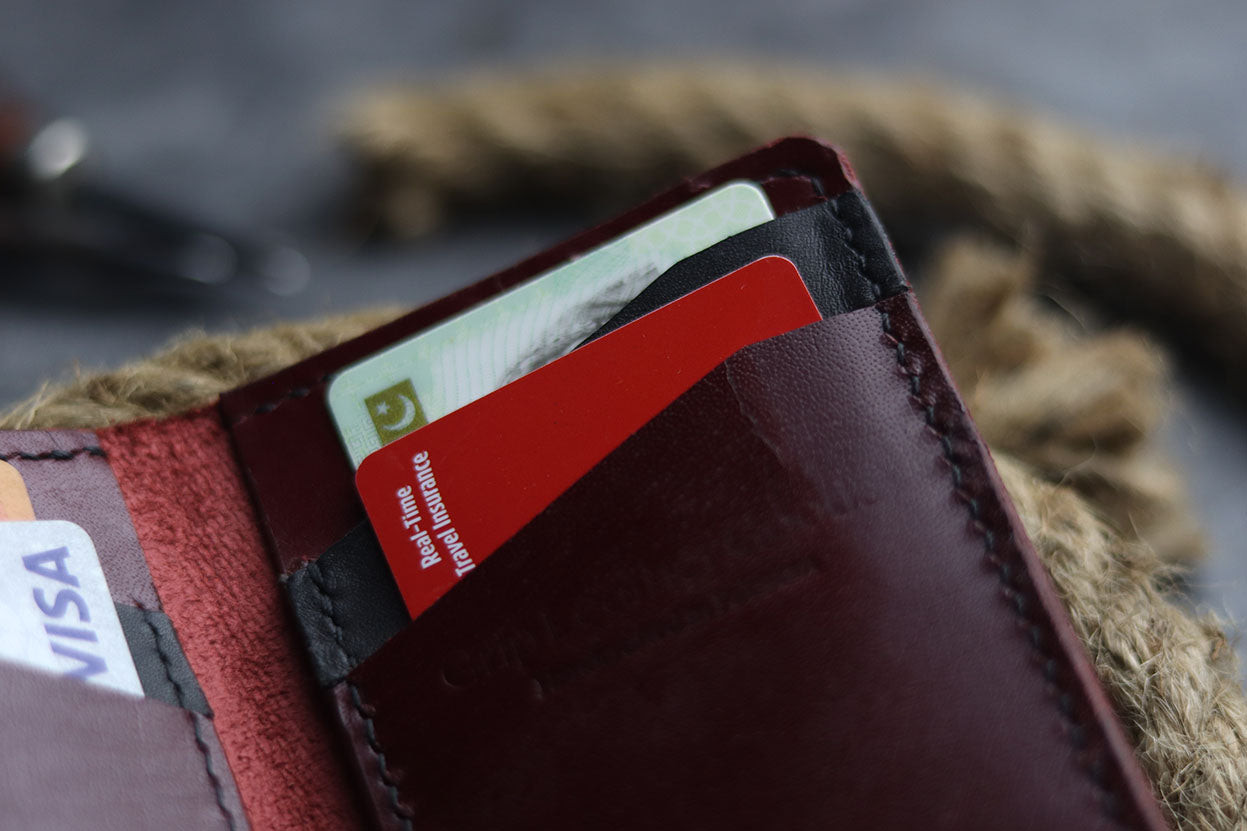 BCH-01 BI-FOLD CARD HOLDER - MERLOT BURGUNDY - grip