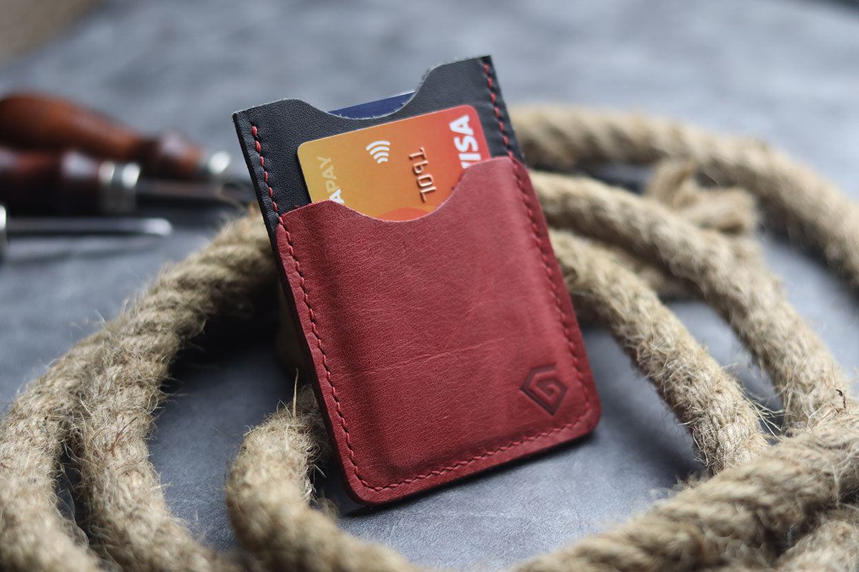 MW-02 VERTICAL CARD HOLDER - CORAL RED - grip