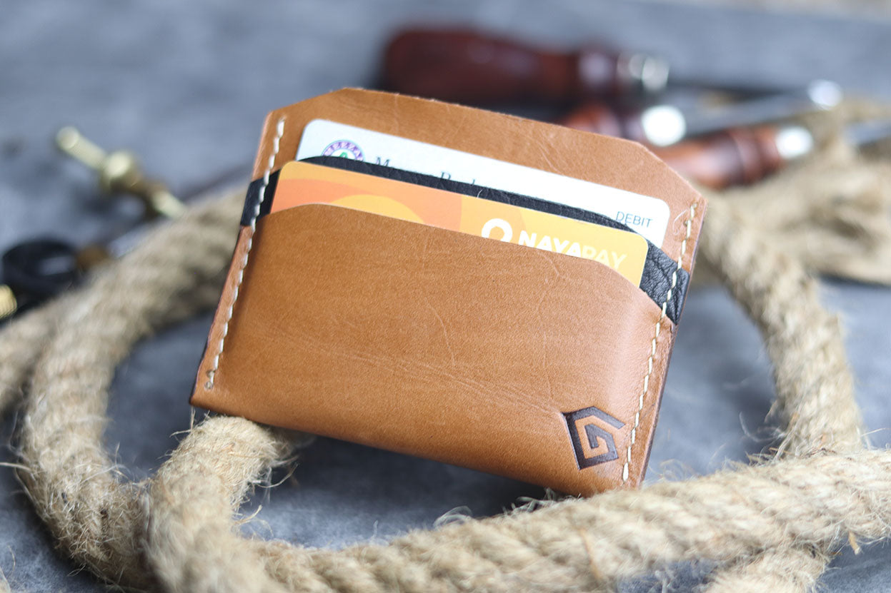 MW-01 MINIMAL CARD HOLDER TANE BROWN - grip