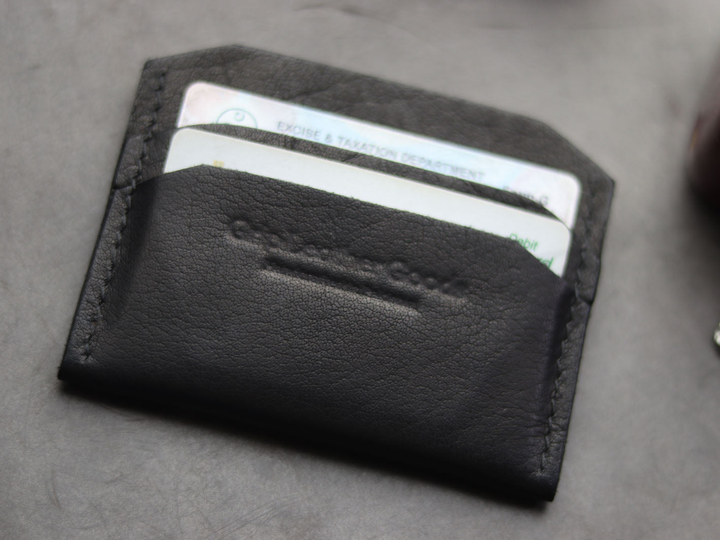 MW-01MINIMAL CARD HOLDER CHARCOAL BLACK - grip