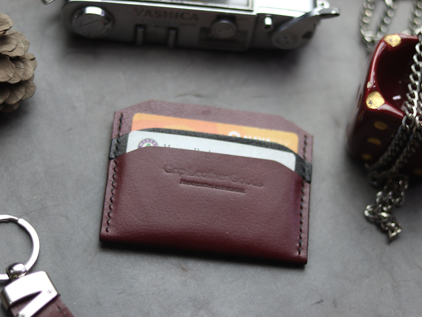 MW-01 MIMIMAL CARD HOLDER MERLOT BURGUNDY - grip