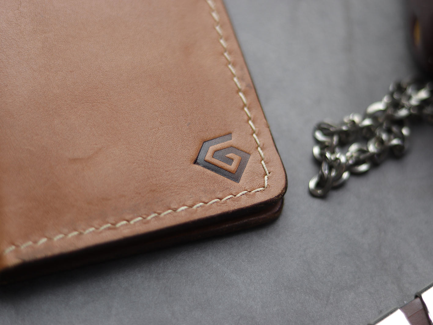 BCH-01 BIFOLD CARD HOLDER - TAN BROWN - grip