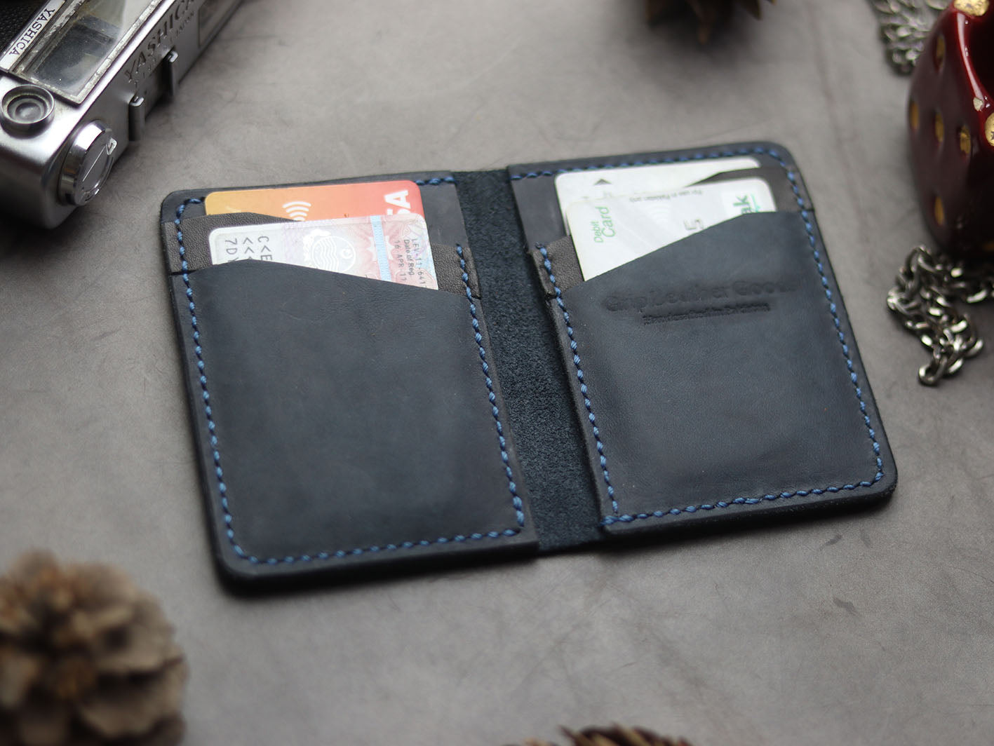 BCH-01 BI-FOLD CARD HOLDER - MIDNIGHT BLUE - grip