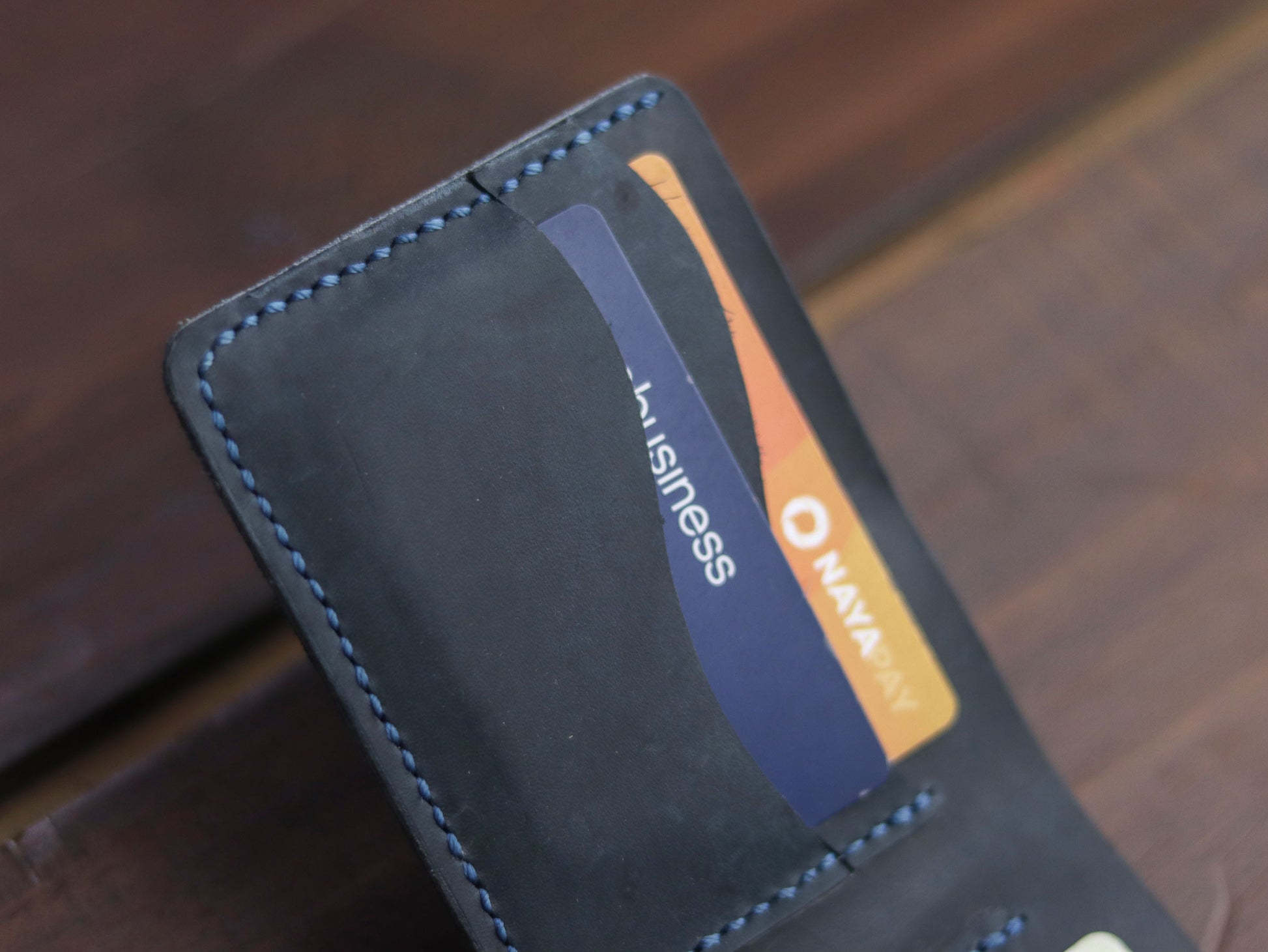 "WAVER" LEATHER BI-FOLD WALLET - MIDNIGHT BLUE - grip