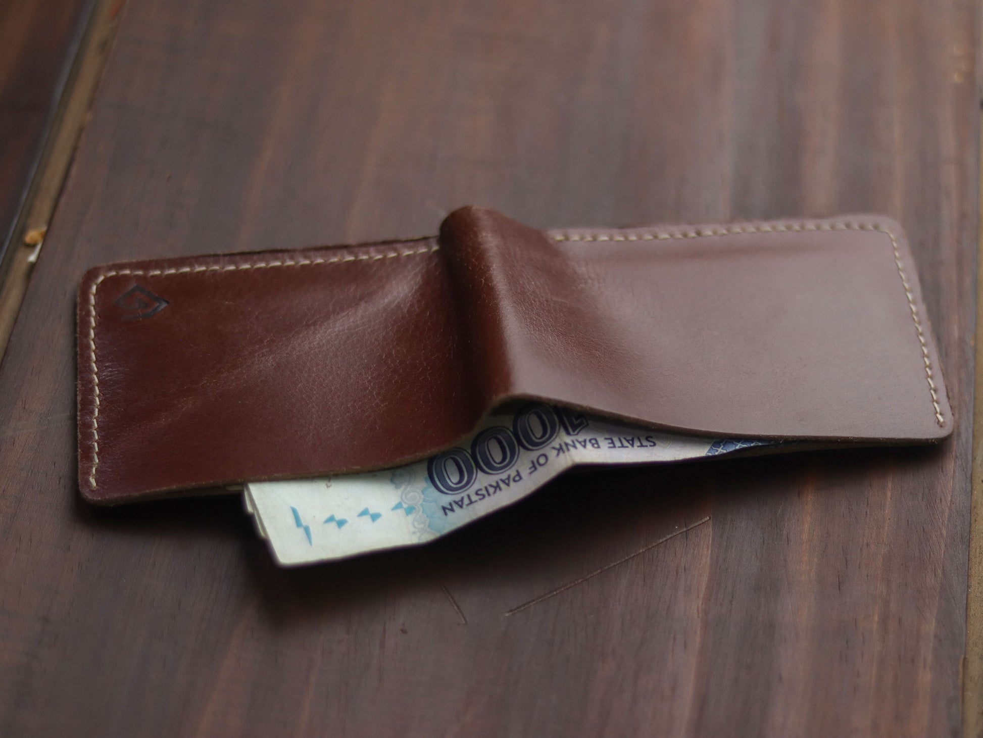 "WAVER" LEATHER BI-FOLD WALLET - WHISKY BROWN - grip