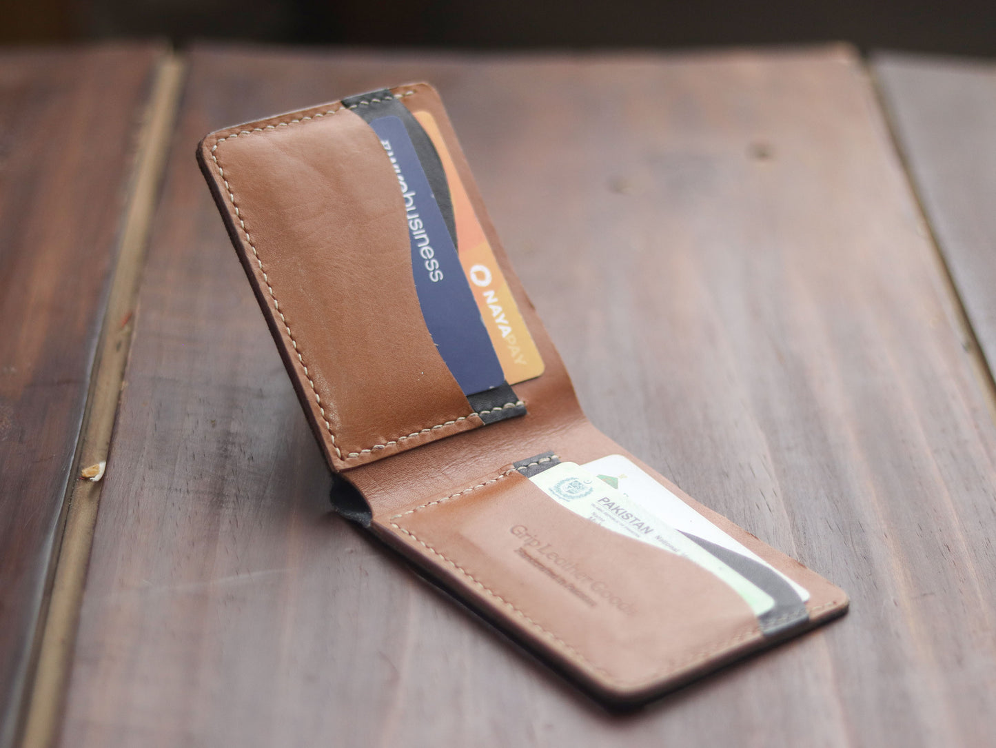 "WAVER" LEATHER BI-FOLD WALLET - TAN BROWN & BLACK - grip