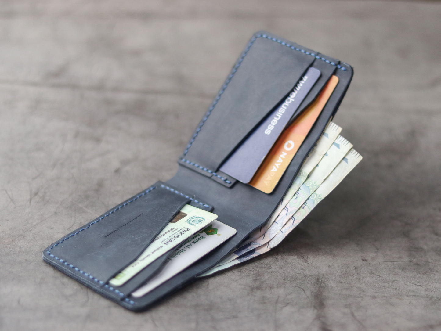 "WALDOR" BI-FOLD LEATHER WALLET - MIDNIGHT BLUE - grip