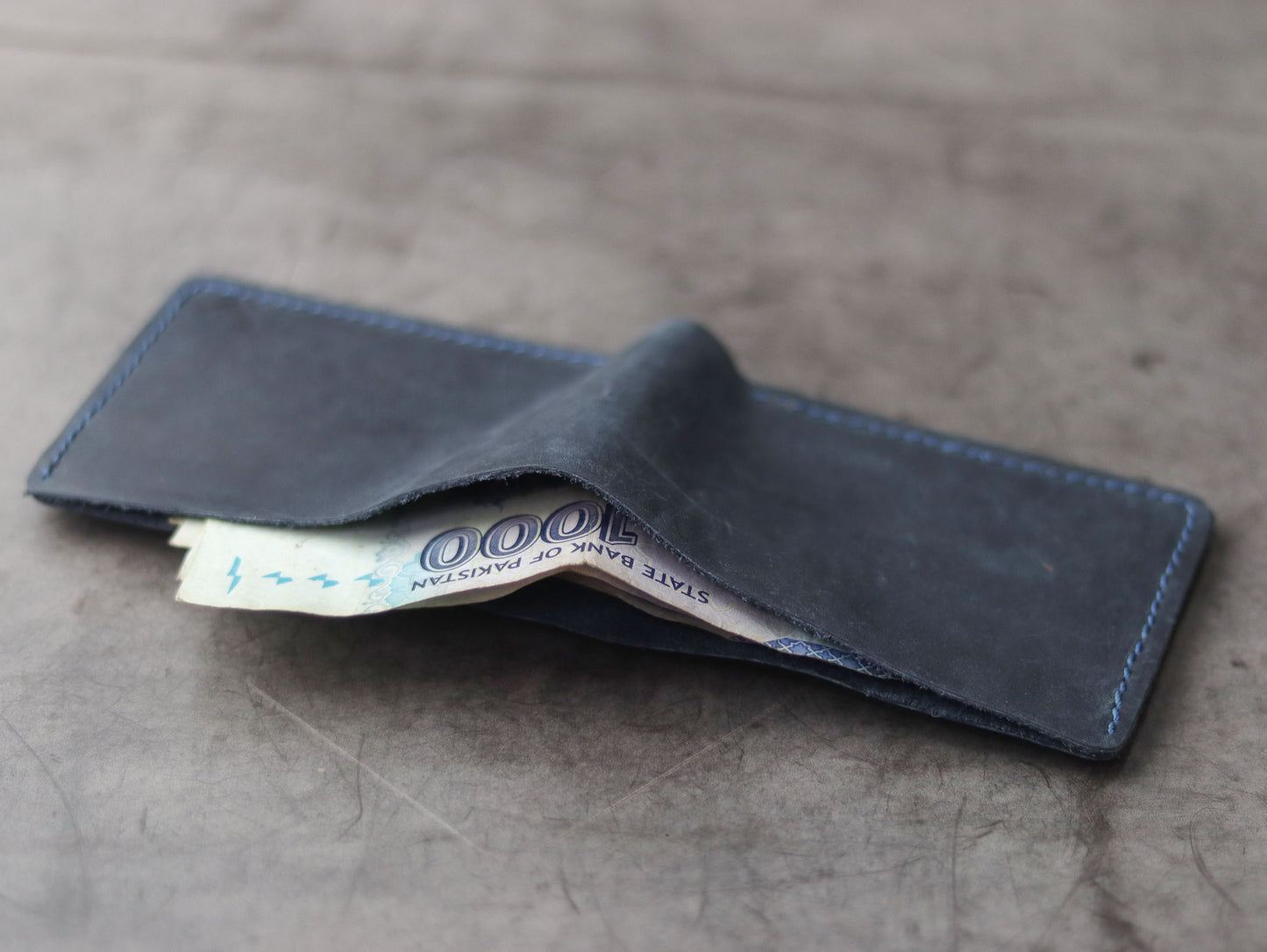 "WALDOR" BI-FOLD LEATHER WALLET - MIDNIGHT BLUE - grip