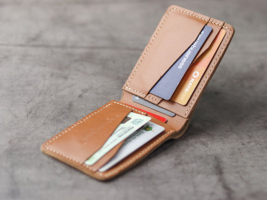 "WALDOR" BI-FOLD LEATHER WALLET - TAN BROWN - grip