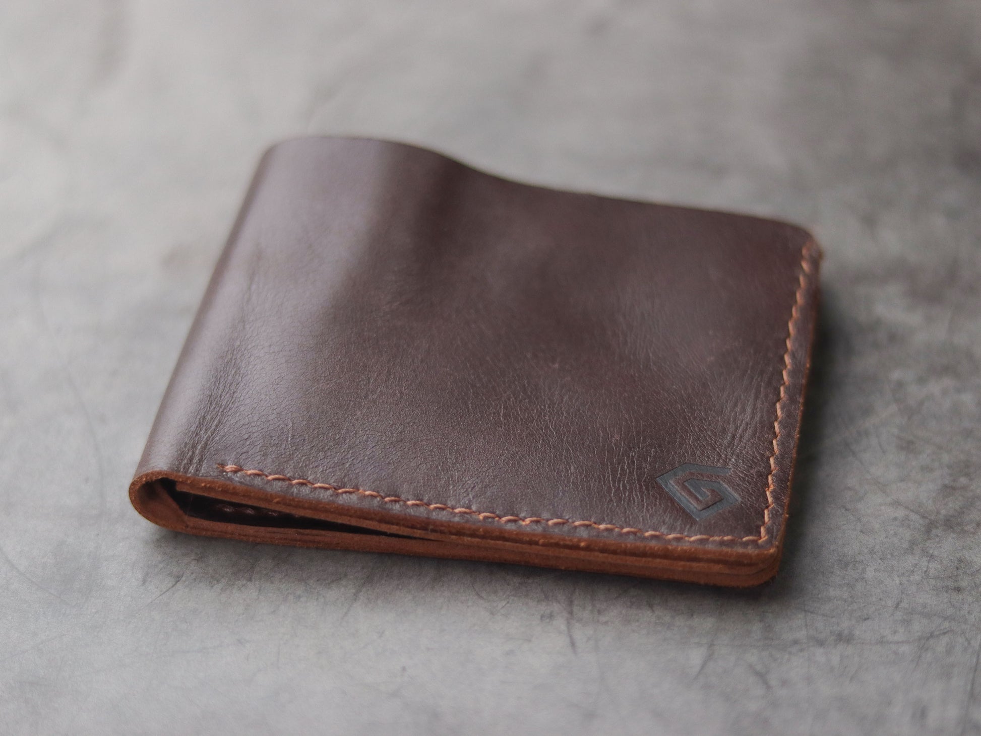 "WALDOR" BI-FOLD LEATHER WALLET - COGNAC BROWN - grip