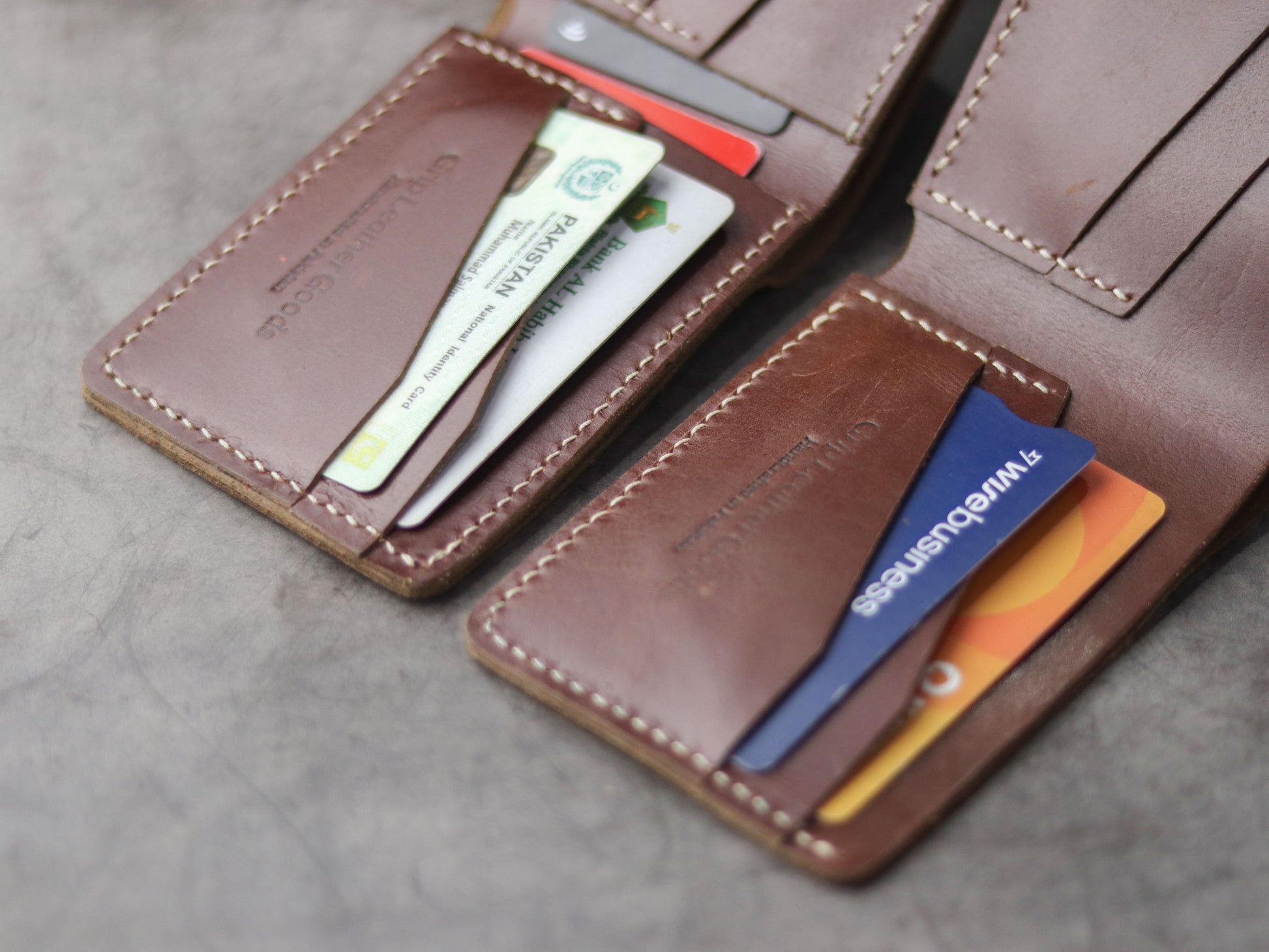 "WALDOR" BI-FOLD LEATHER WALLET - WHISKY BROWN - grip